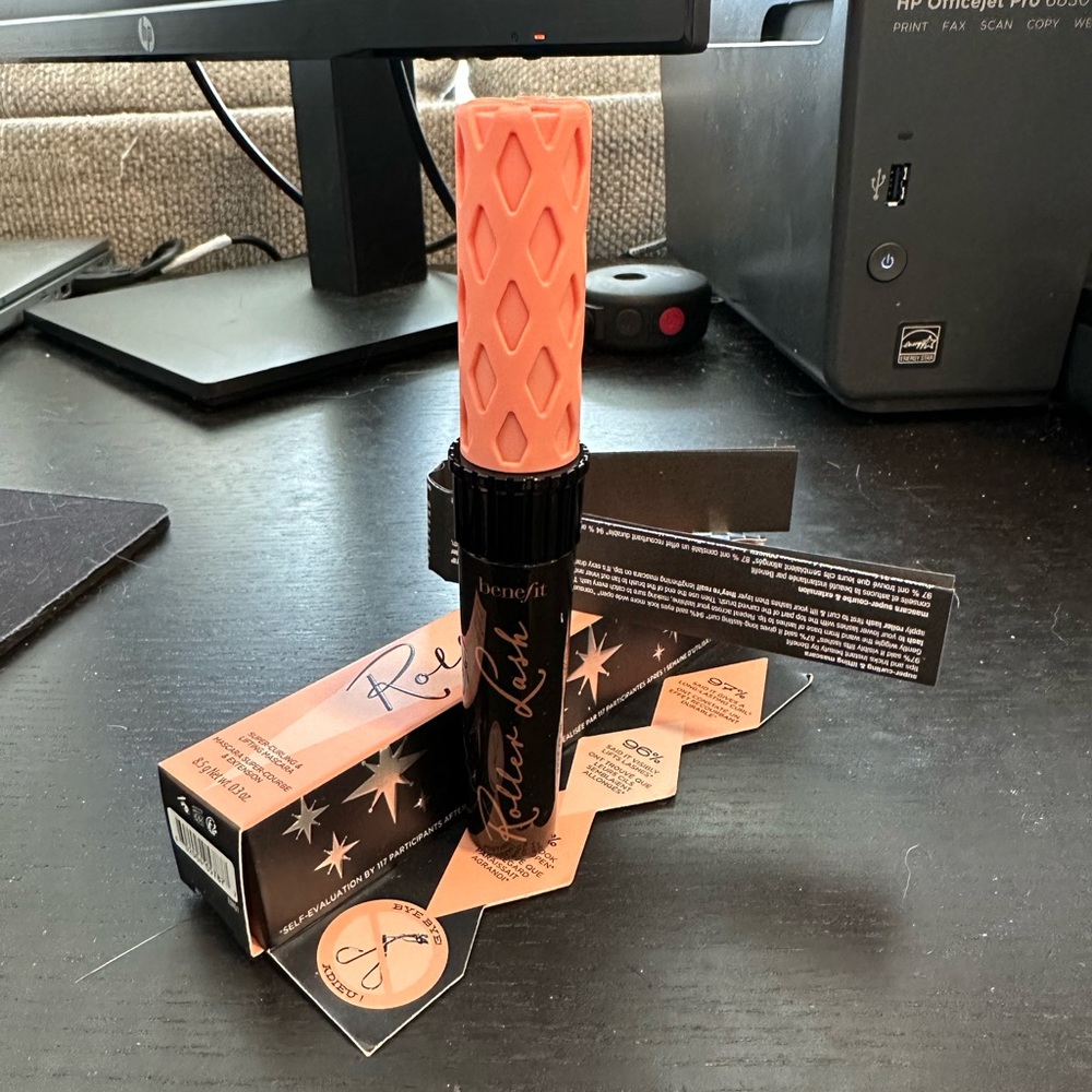 Brand New Benefit Cosmetics Roller Lash Mascara in Black
